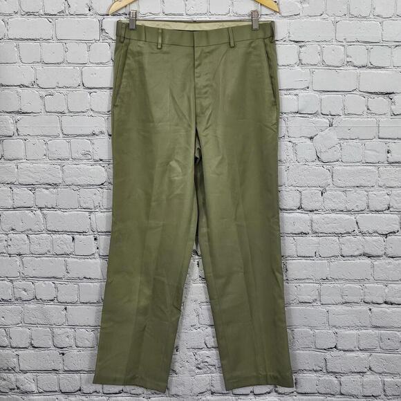 2/$20 Men's Green Dockers Golf Classic Fit Pants Size 33x30 | Comfort Stretch - Picture 1 of 5